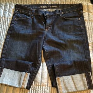 COH cuffed capris. In GREAT shape. No holes.